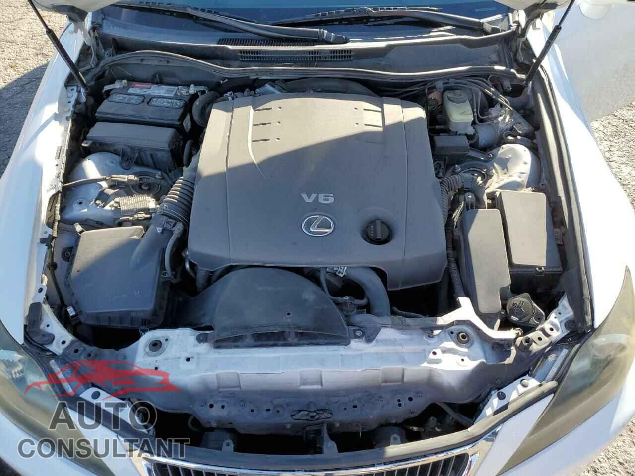 LEXUS IS 2013 - JTHBF5C25D5190452