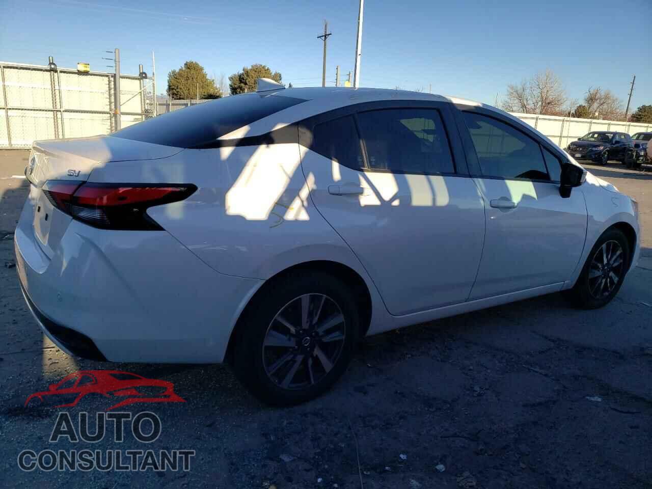 NISSAN VERSA 2021 - 3N1CN8EVXML868181