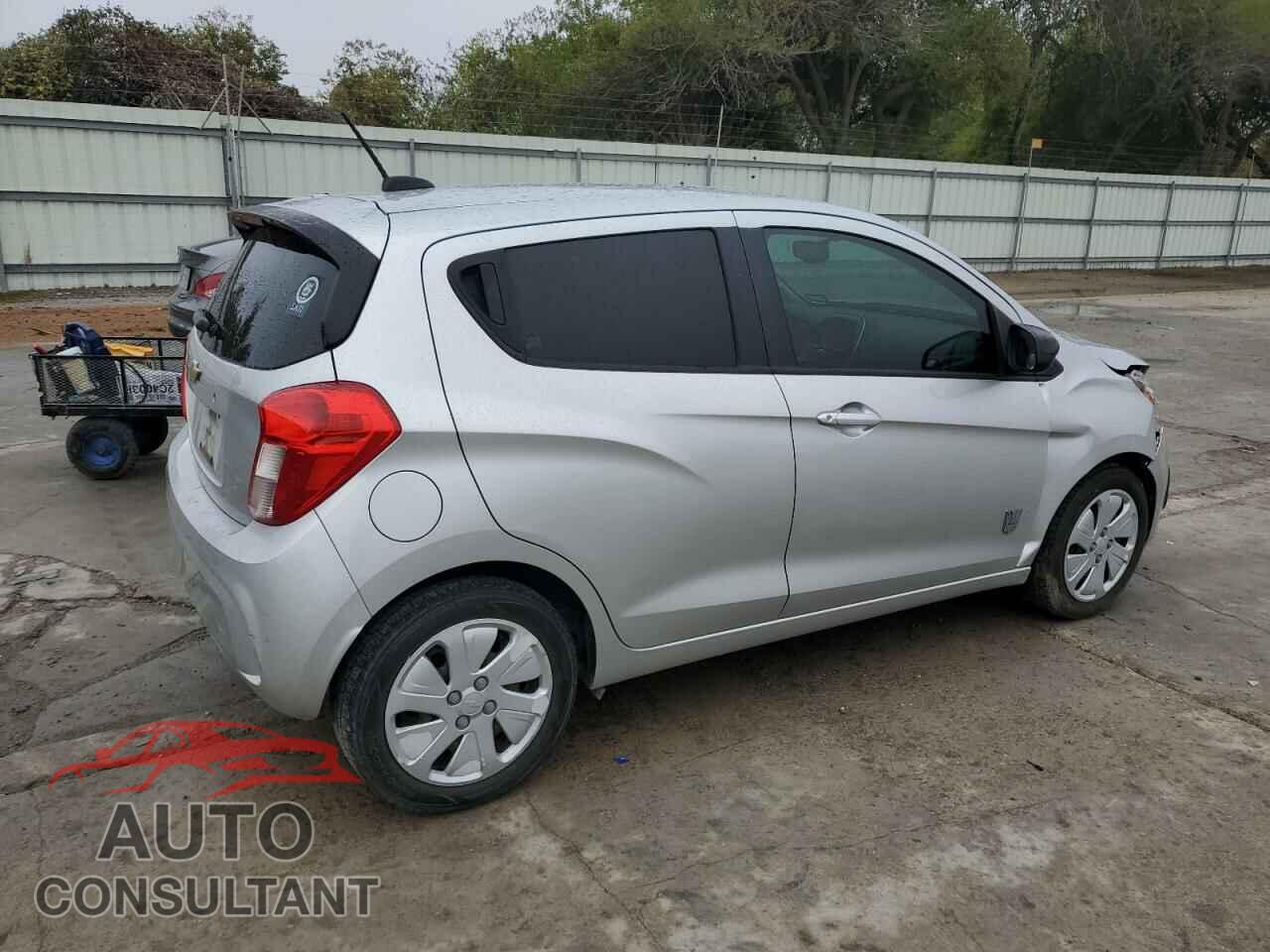 CHEVROLET SPARK 2017 - KL8CB6SA5HC736712