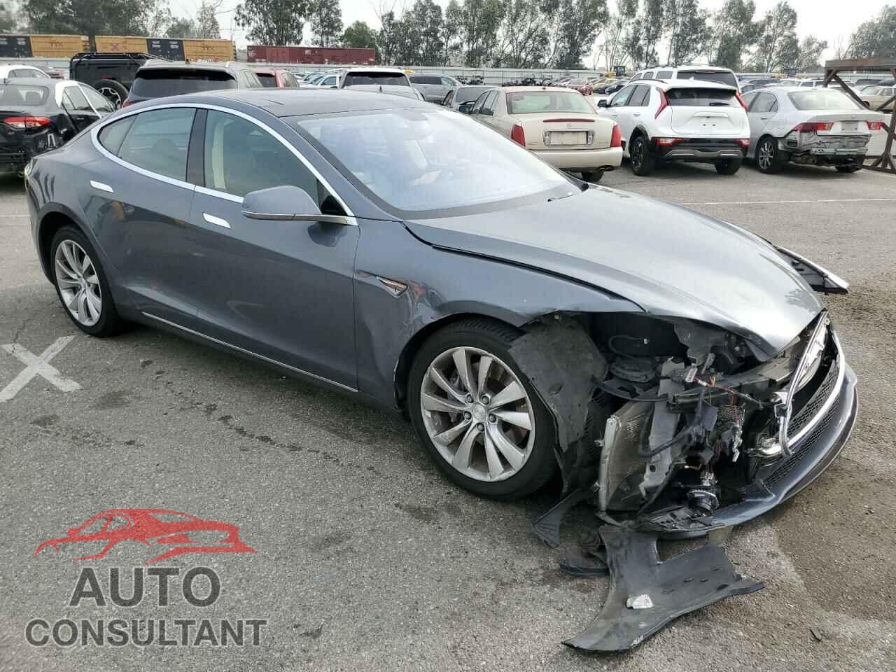 TESLA MODEL S 2013 - 5YJSA1CG6DFP23153