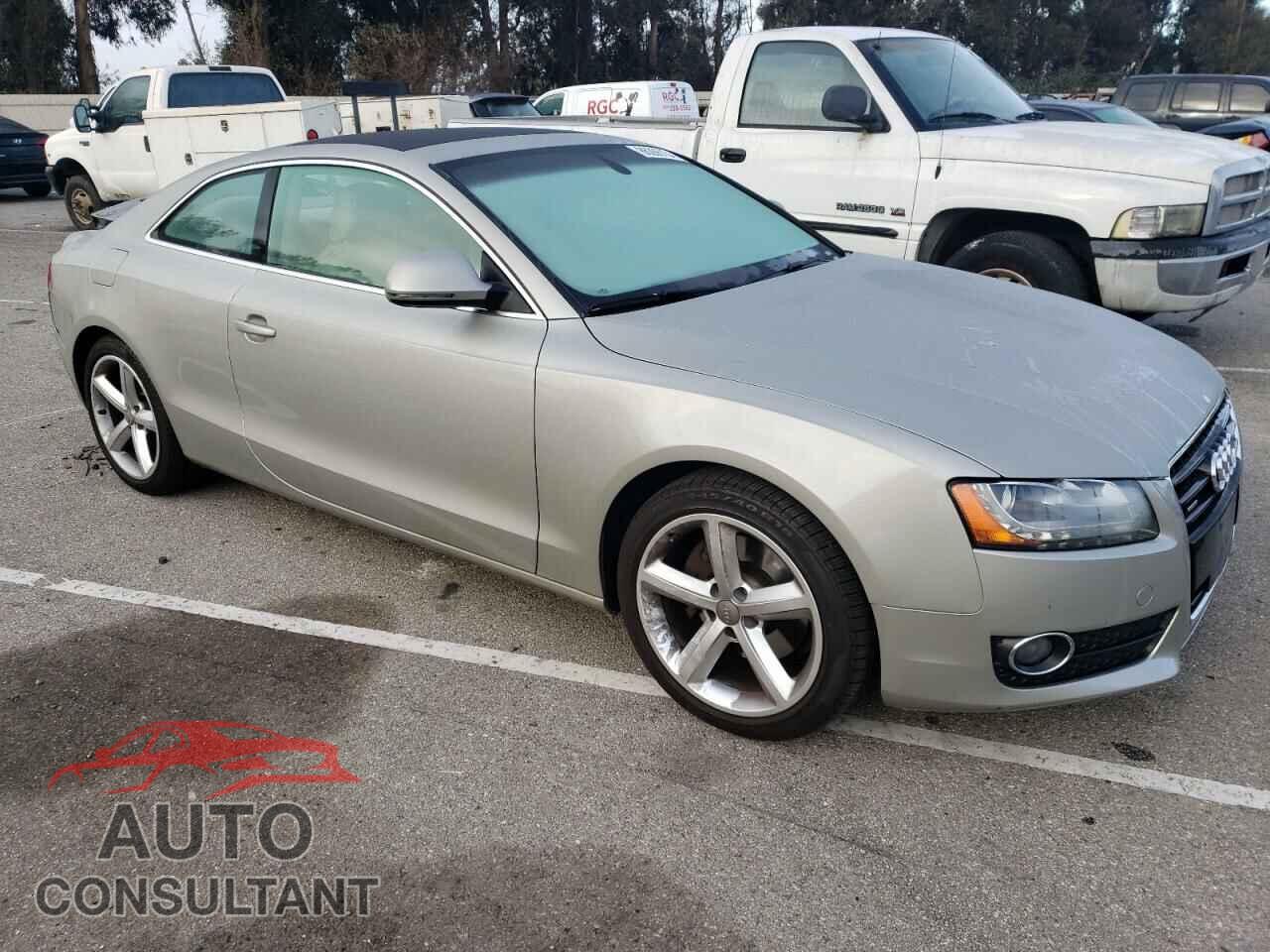 AUDI A5 2009 - WAUDK78T59A013012