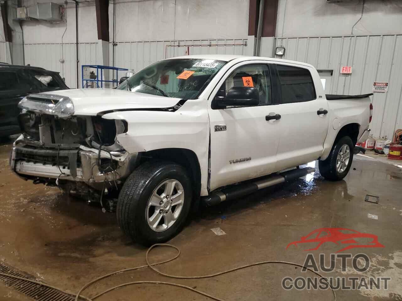 TOYOTA TUNDRA 2021 - 5TFDY5F1XMX999215
