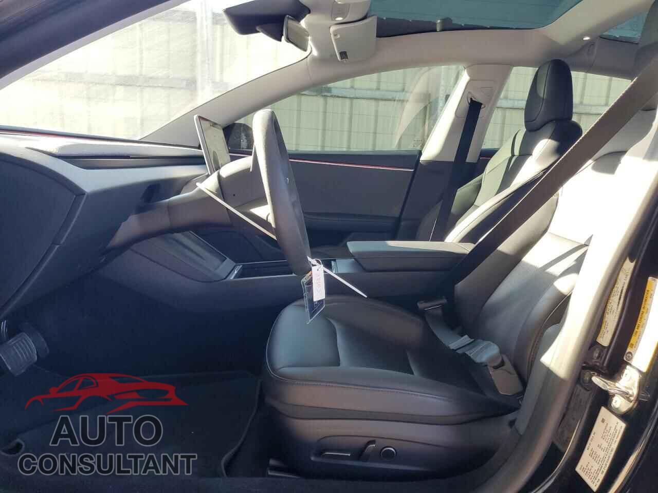TESLA MODEL 3 2024 - 5YJ3E1EA4RF757083