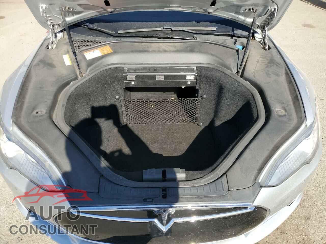 TESLA MODEL S 2014 - 5YJSA1H17EFP65028