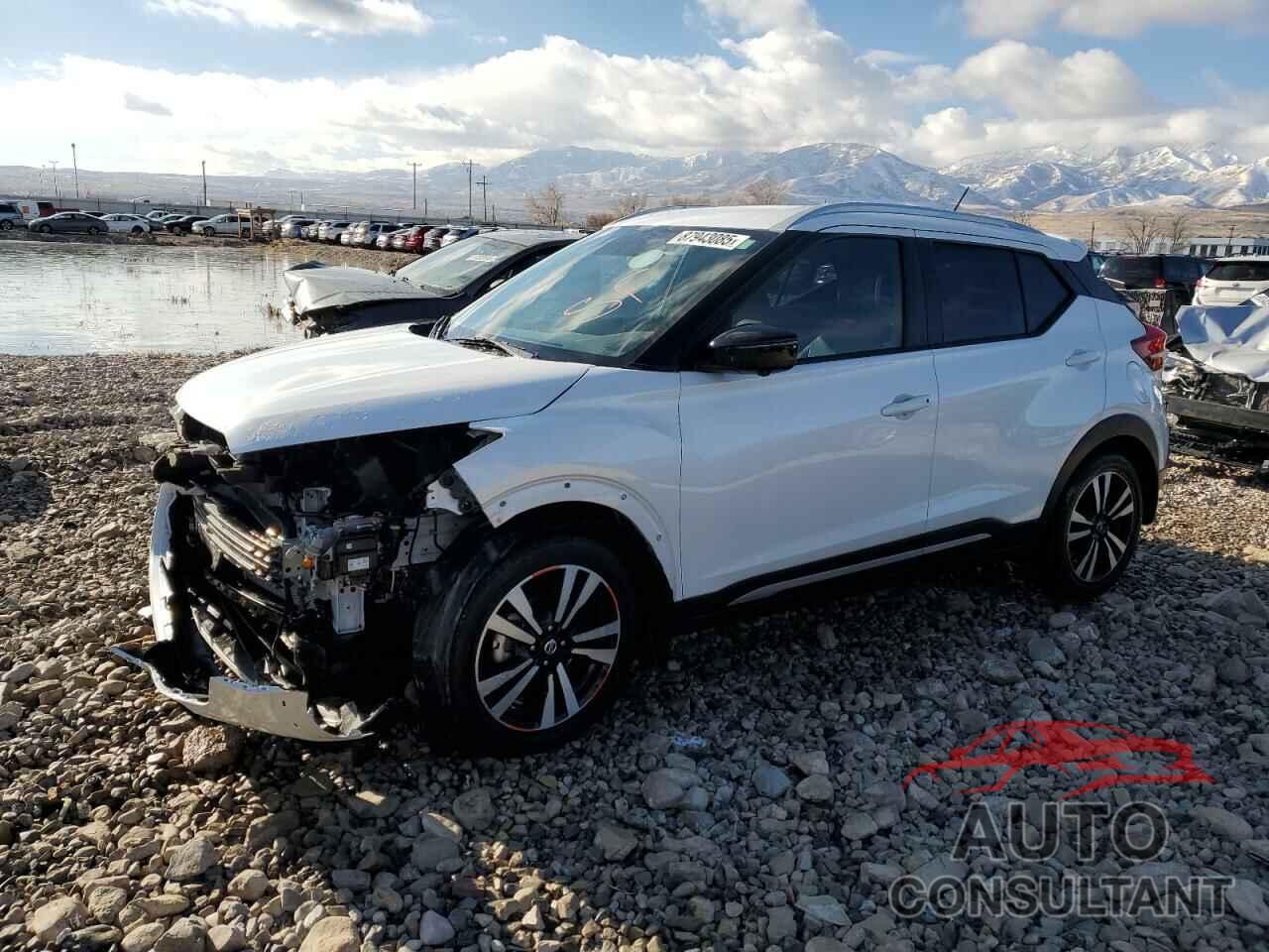 NISSAN KICKS 2019 - 3N1CP5CU5KL556477