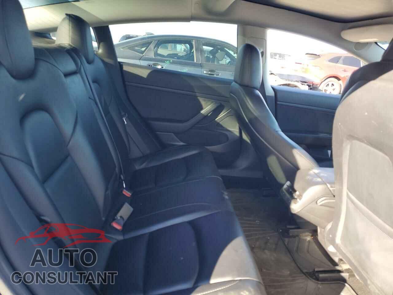 TESLA MODEL 3 2021 - 5YJ3E1EA1MF876332