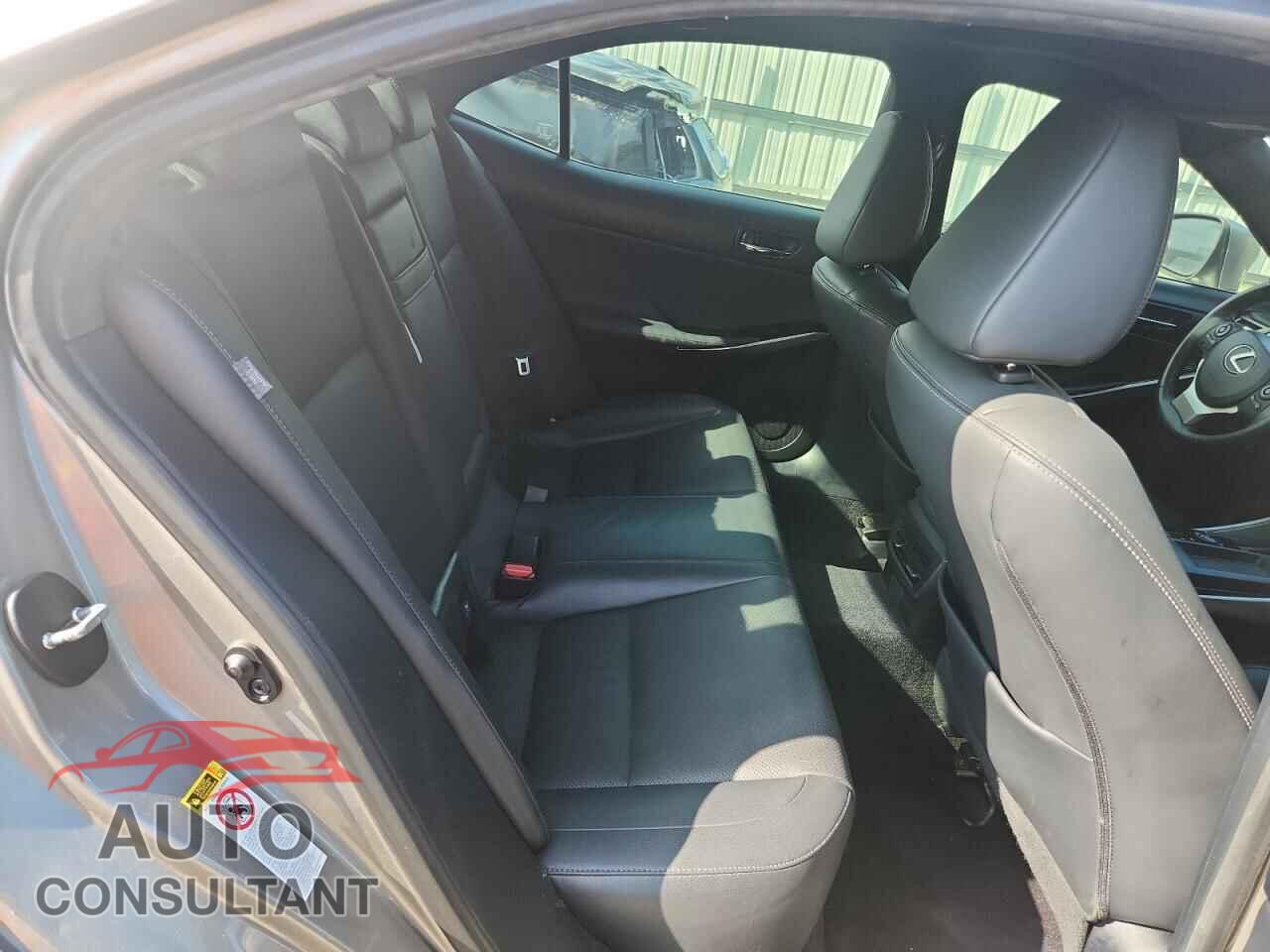 LEXUS IS 2014 - JTHBF1D25E5037143