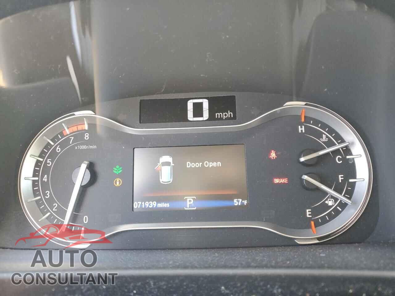 HONDA PILOT 2018 - 5FNYF6H79JB005111