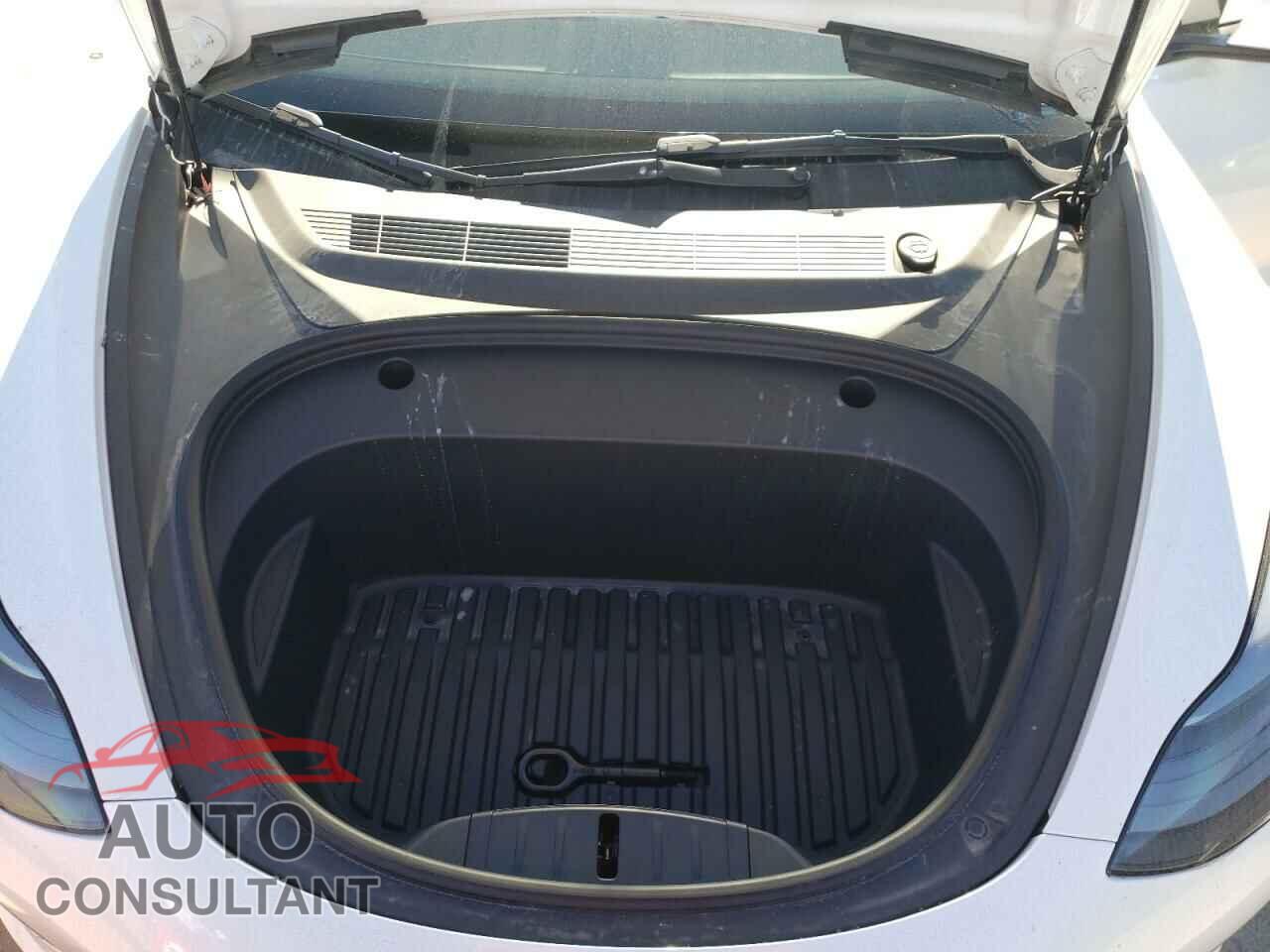 TESLA MODEL 3 2023 - 5YJ3E1EA7PF402308