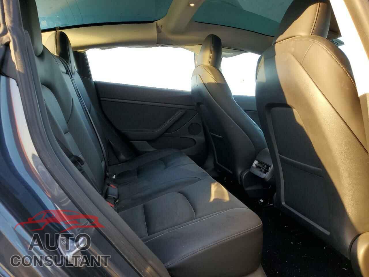 TESLA MODEL 3 2023 - 5YJ3E1EA2PF679674