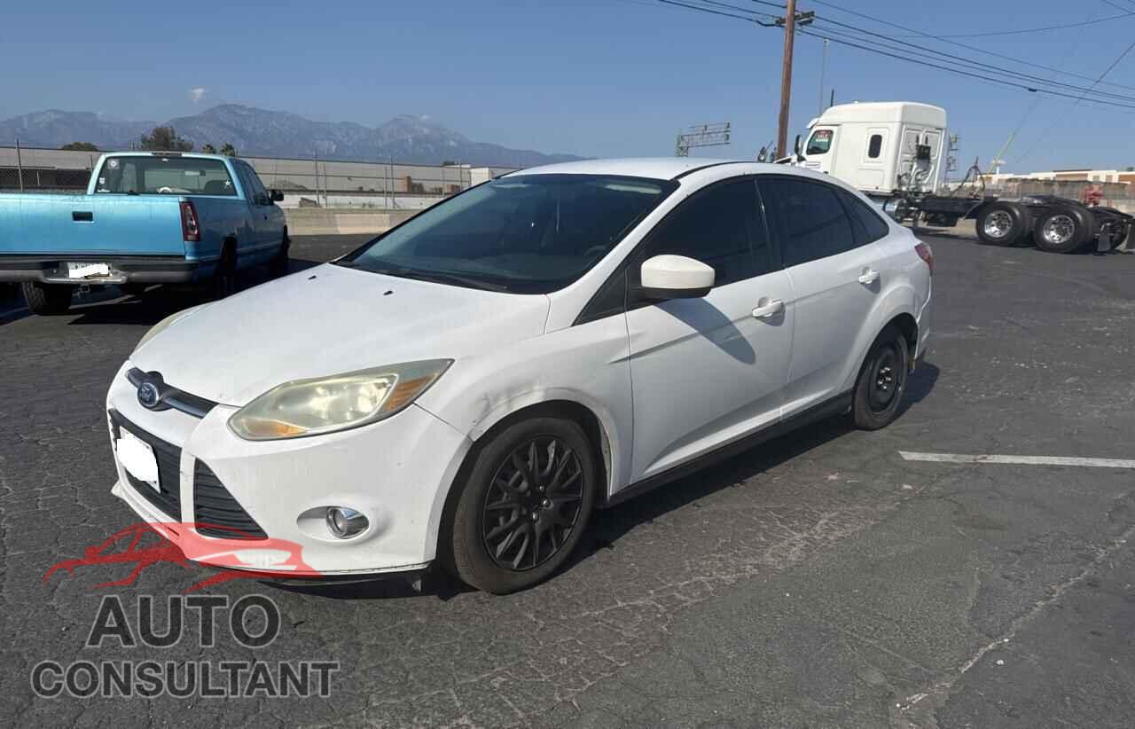FORD FOCUS 2012 - 1FAHP3F23CL146376