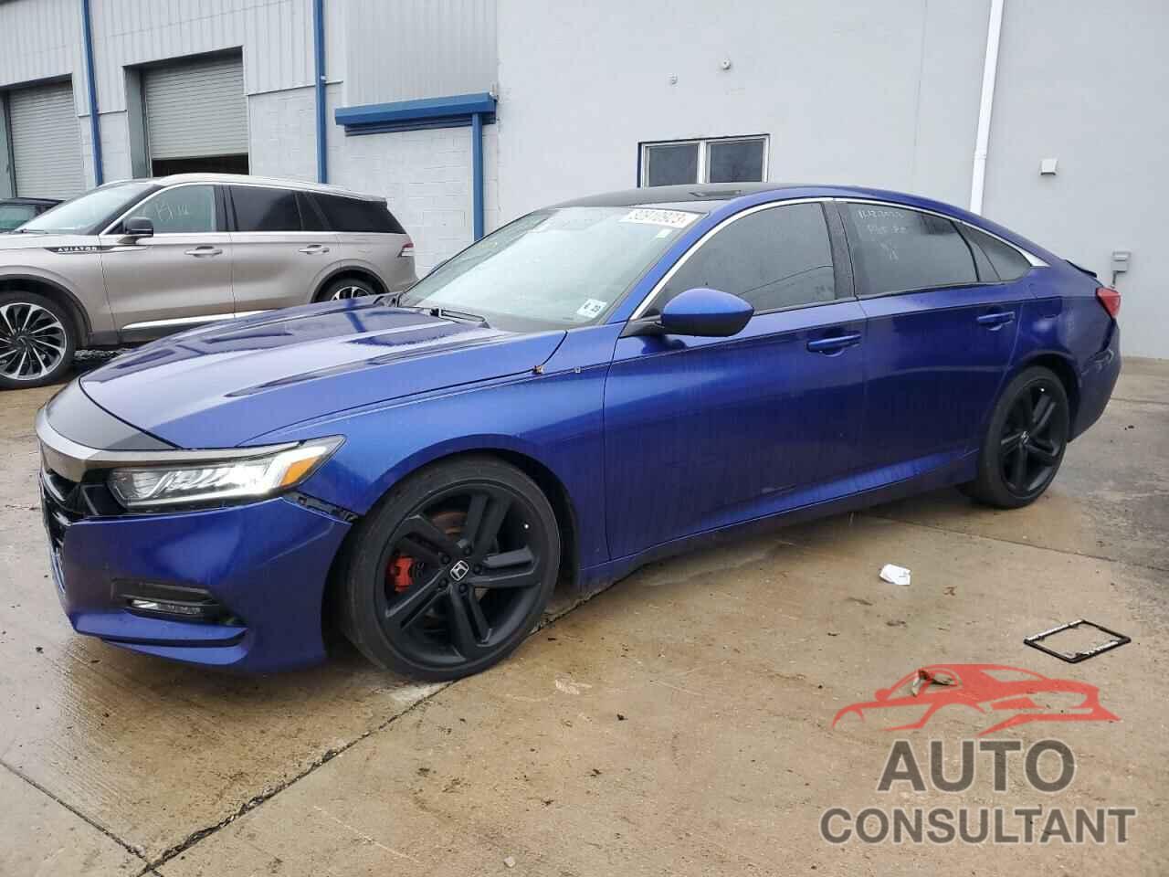 HONDA ACCORD 2018 - 1HGCV1F33JA008113
