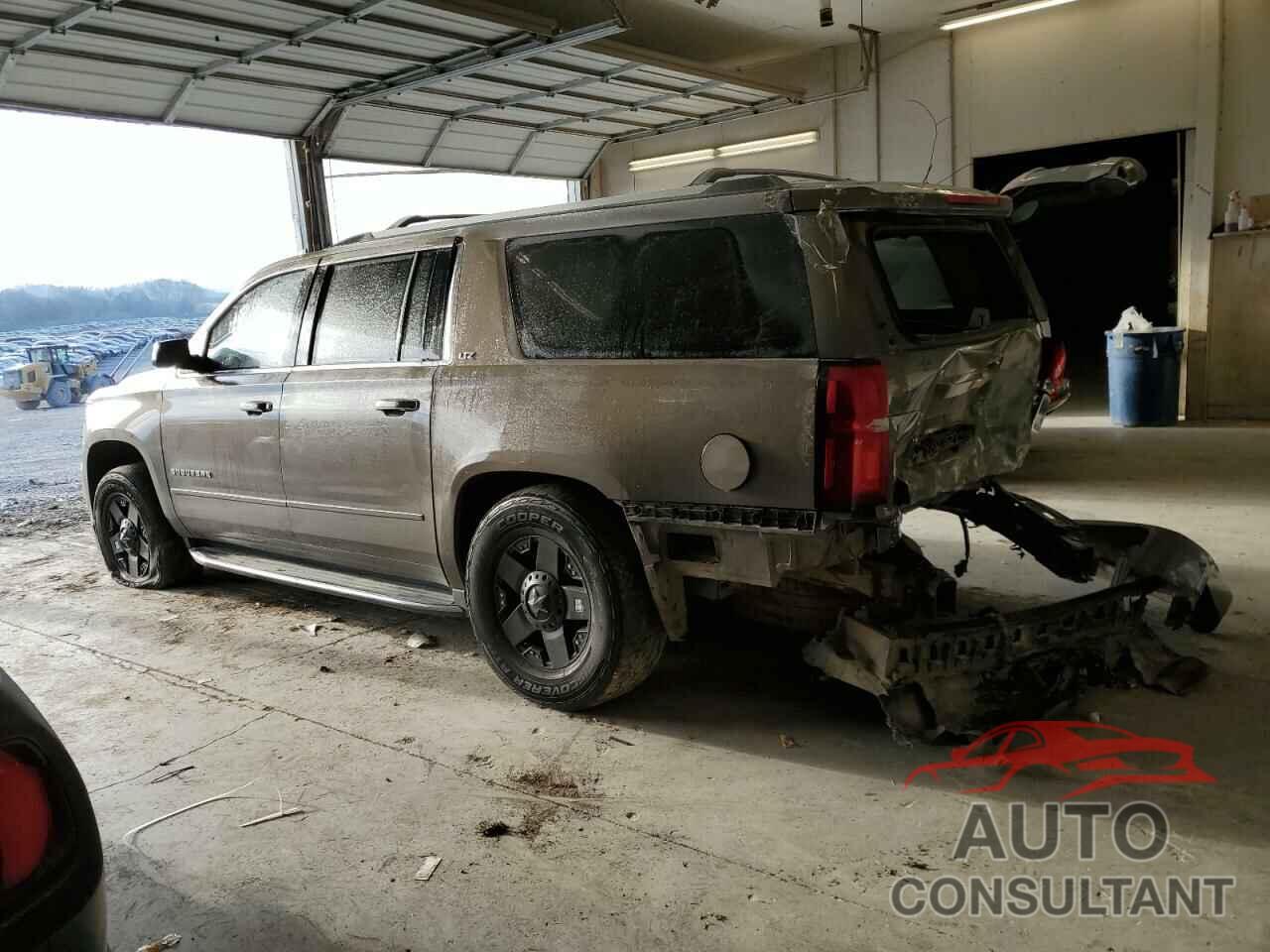 CHEVROLET SUBURBAN 2016 - 1GNSKJKC4GR130750