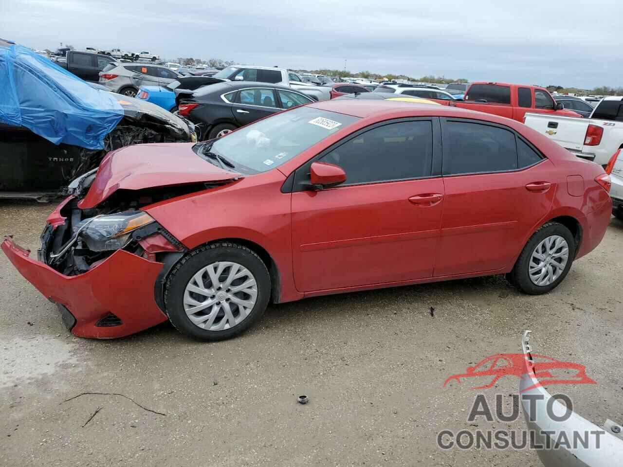 TOYOTA COROLLA 2018 - 5YFBURHE1JP776825