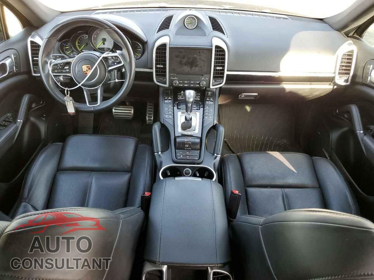 PORSCHE CAYENNE 2018 - WP1AE2A20JLA71280