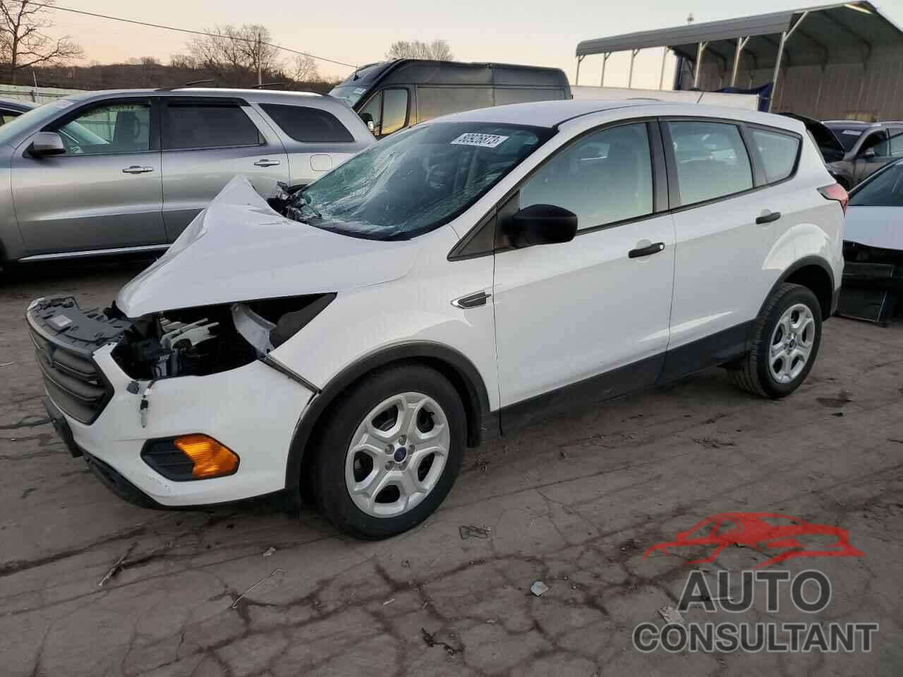 FORD ESCAPE 2019 - 1FMCU0F77KUB67324