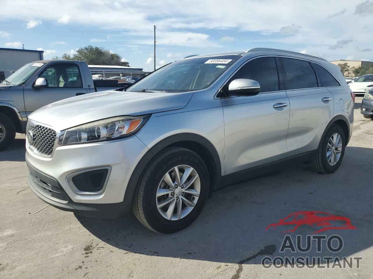 KIA SORENTO 2018 - 5XYPG4A33JG424066