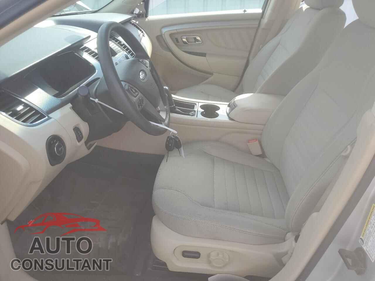 FORD TAURUS 2018 - 1FAHP2D87JG138403