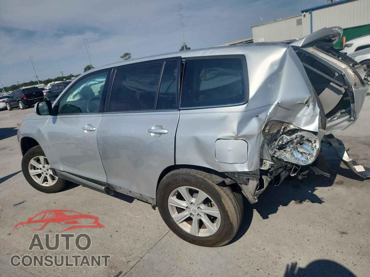 TOYOTA HIGHLANDER 2013 - 5TDZK3EH8DS089823
