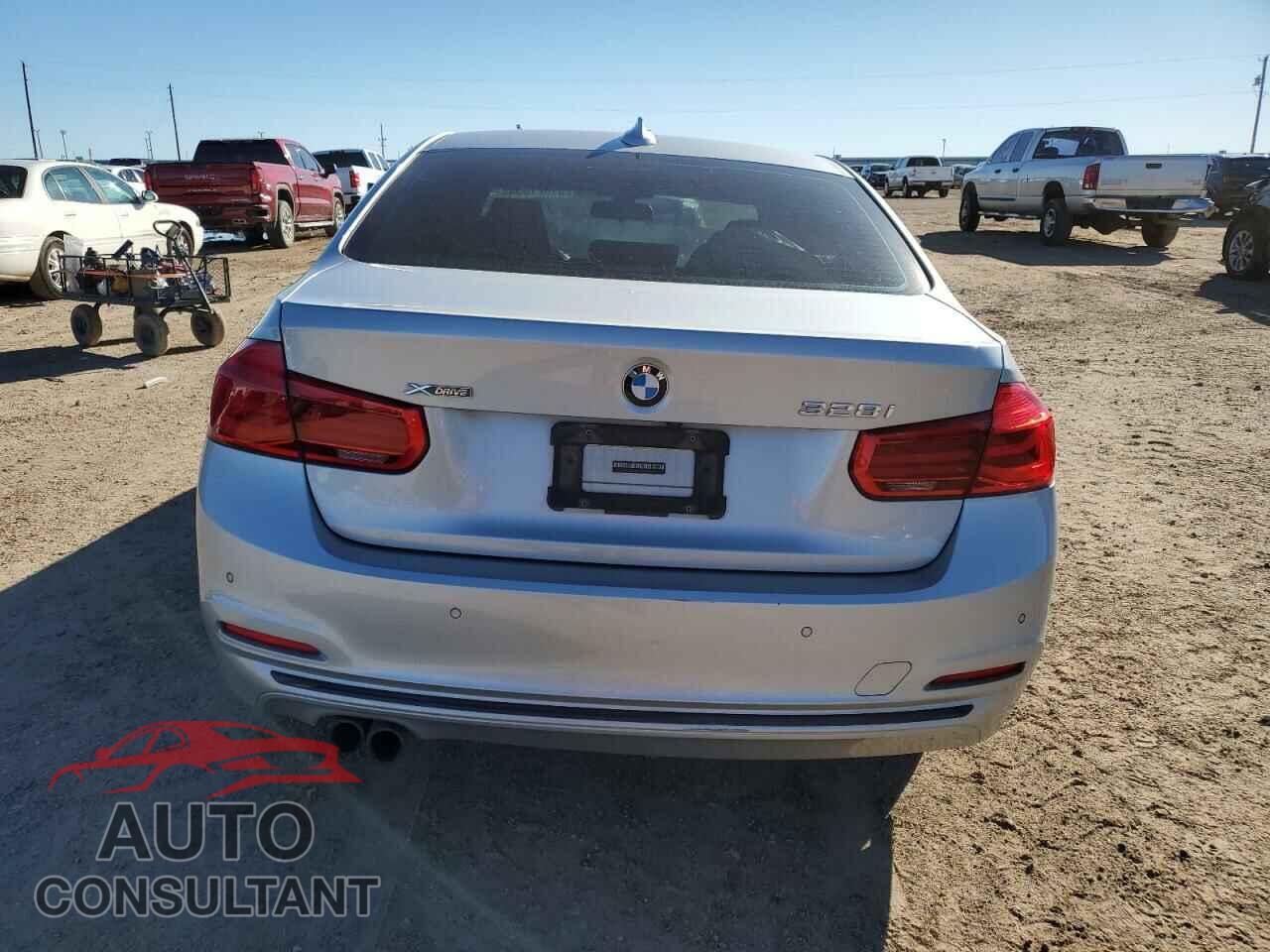 BMW 3 SERIES 2016 - WBA8E3G50GNU04840