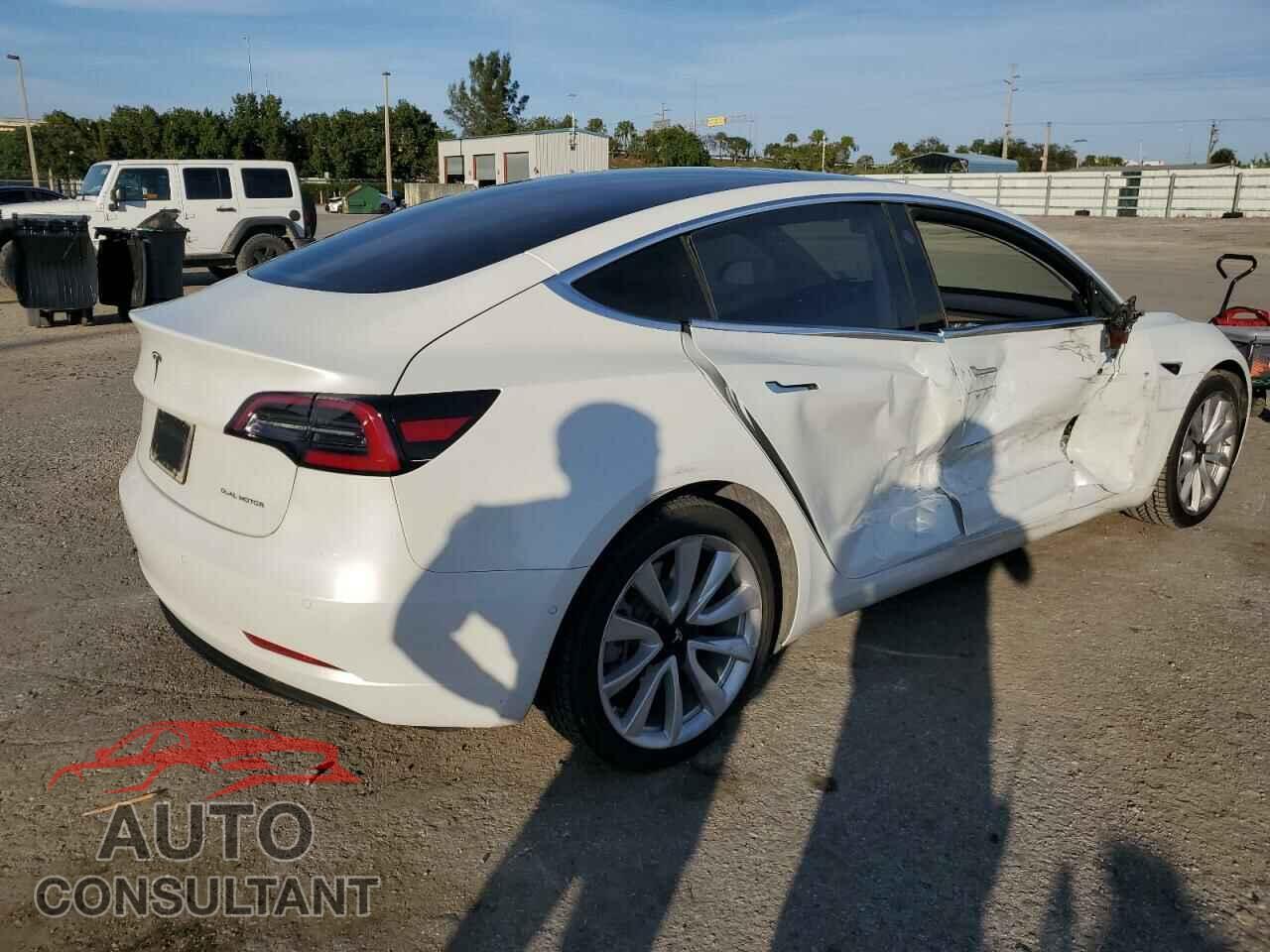 TESLA MODEL 3 2020 - 5YJ3E1EBXLF791108