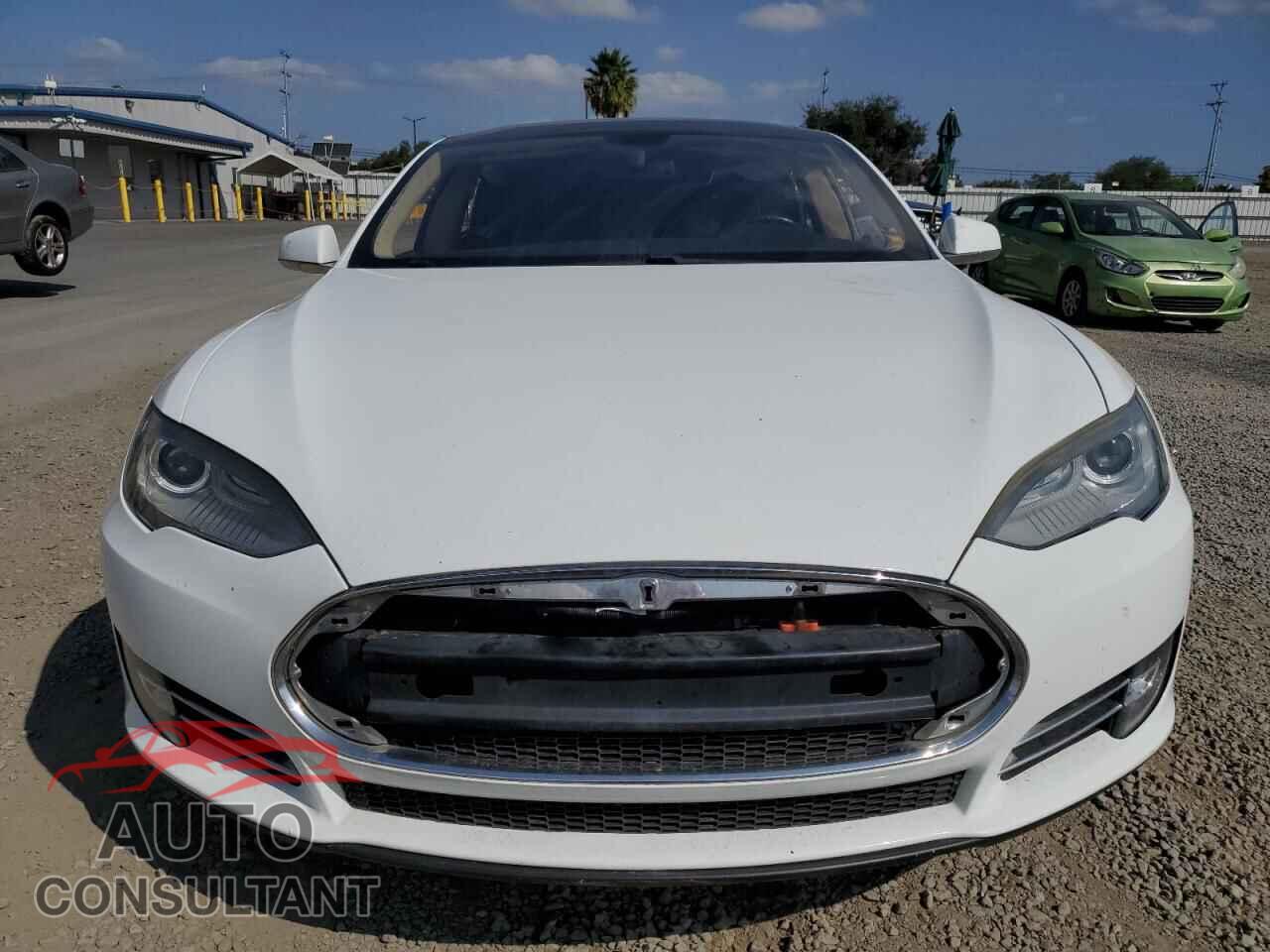 TESLA MODEL S 2013 - 5YJSA1DP6DFP10837