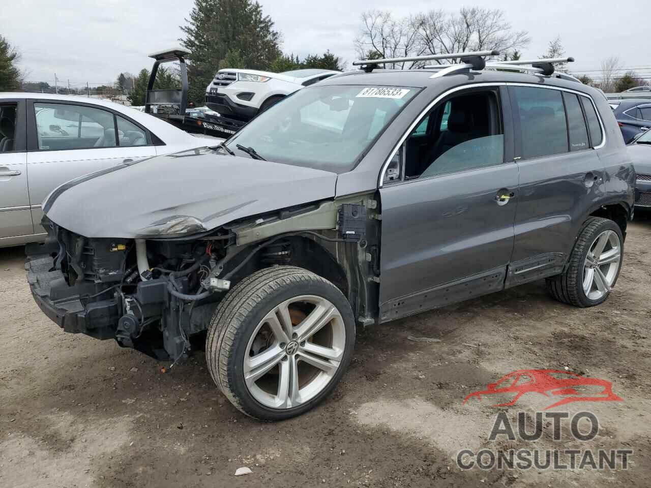 VOLKSWAGEN TIGUAN 2016 - WVGAV7AX7GW012465