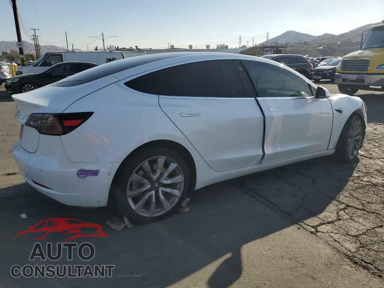 TESLA MODEL 3 2018 - 5YJ3E1EB1JF112209