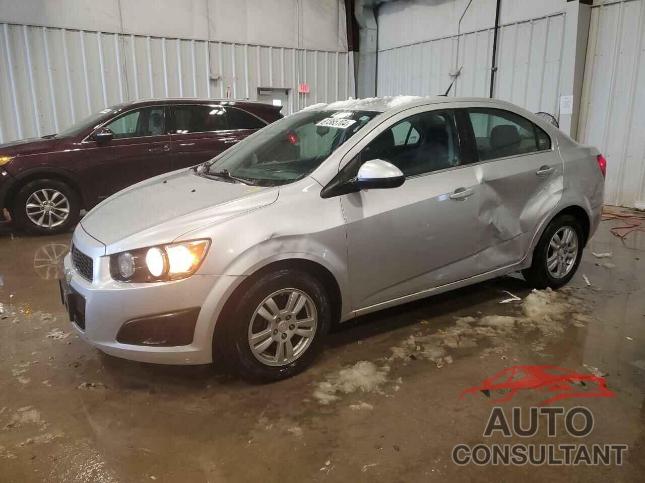 CHEVROLET SONIC 2014 - 1G1JC5SH8E4211452