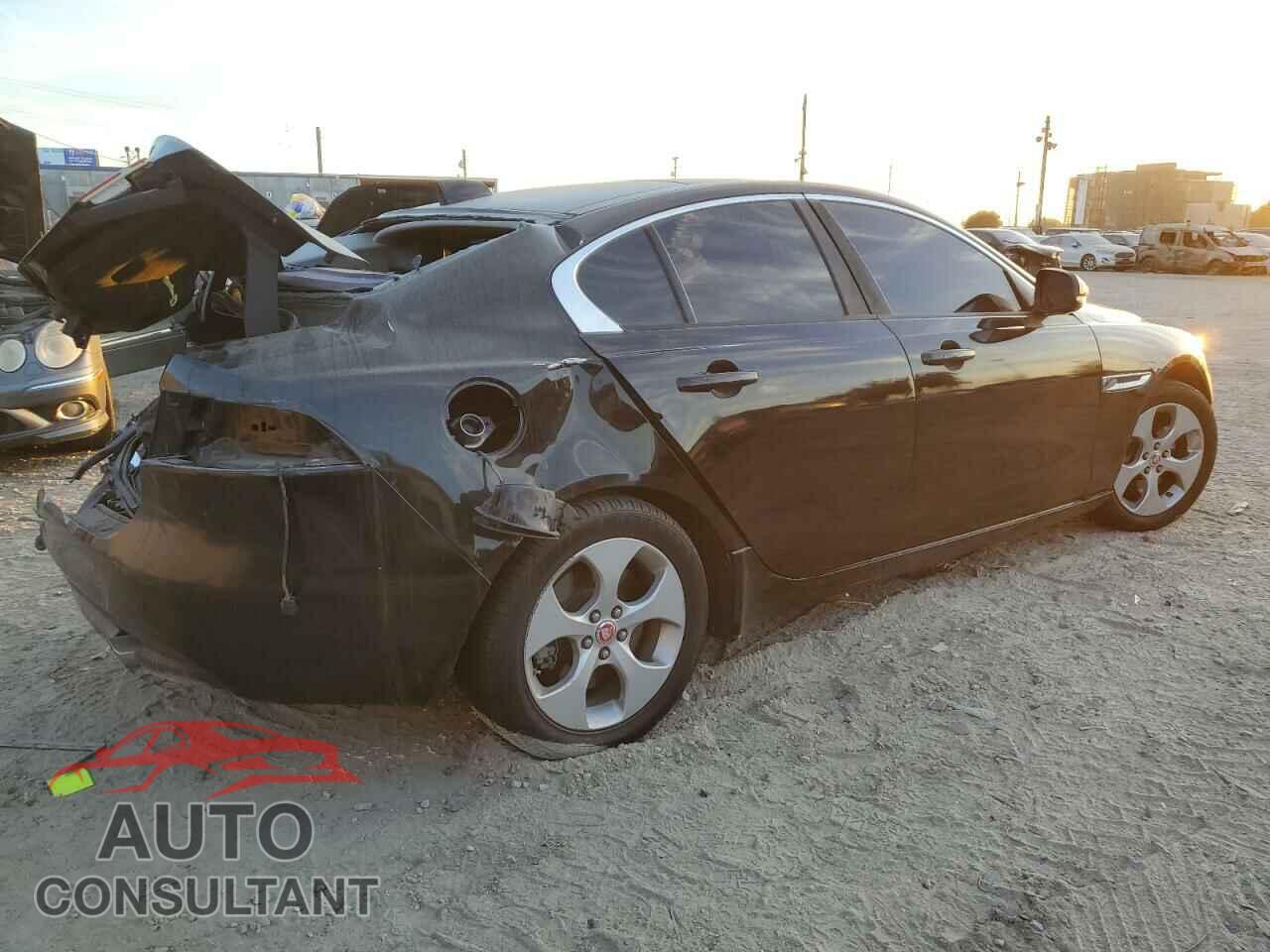 JAGUAR XE 2017 - SAJAR4BG9HA975678