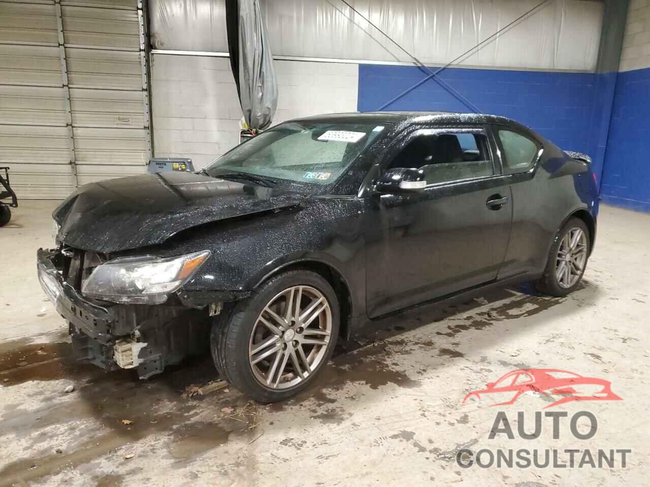 TOYOTA SCION 2011 - JTKJF5C70B3006089