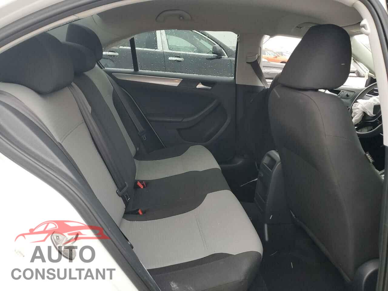 VOLKSWAGEN JETTA 2017 - 3VW2B7AJ1HM213919