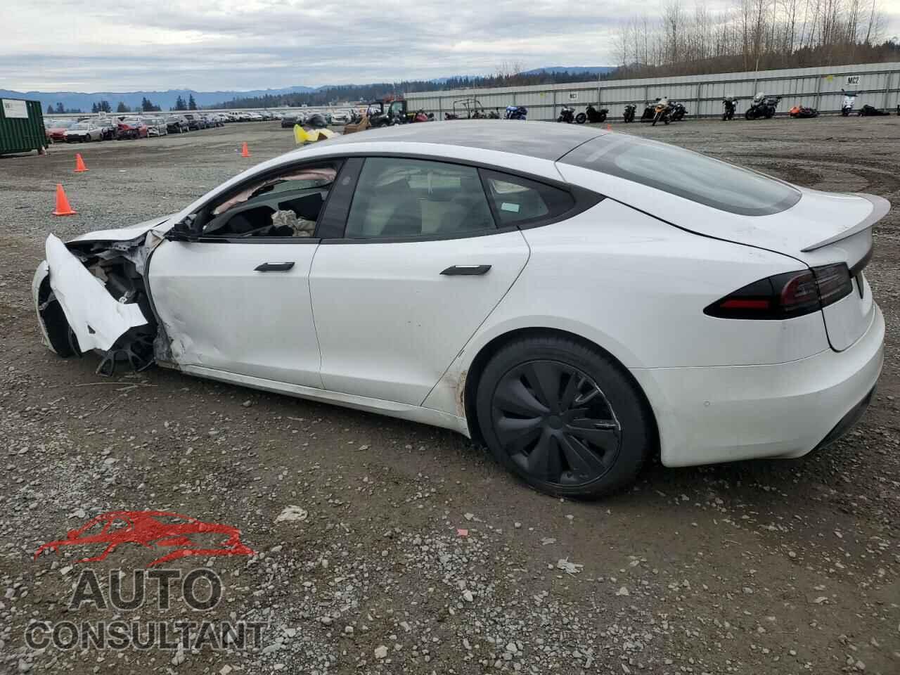 TESLA MODEL S 2022 - 5YJSA1E57NF483351