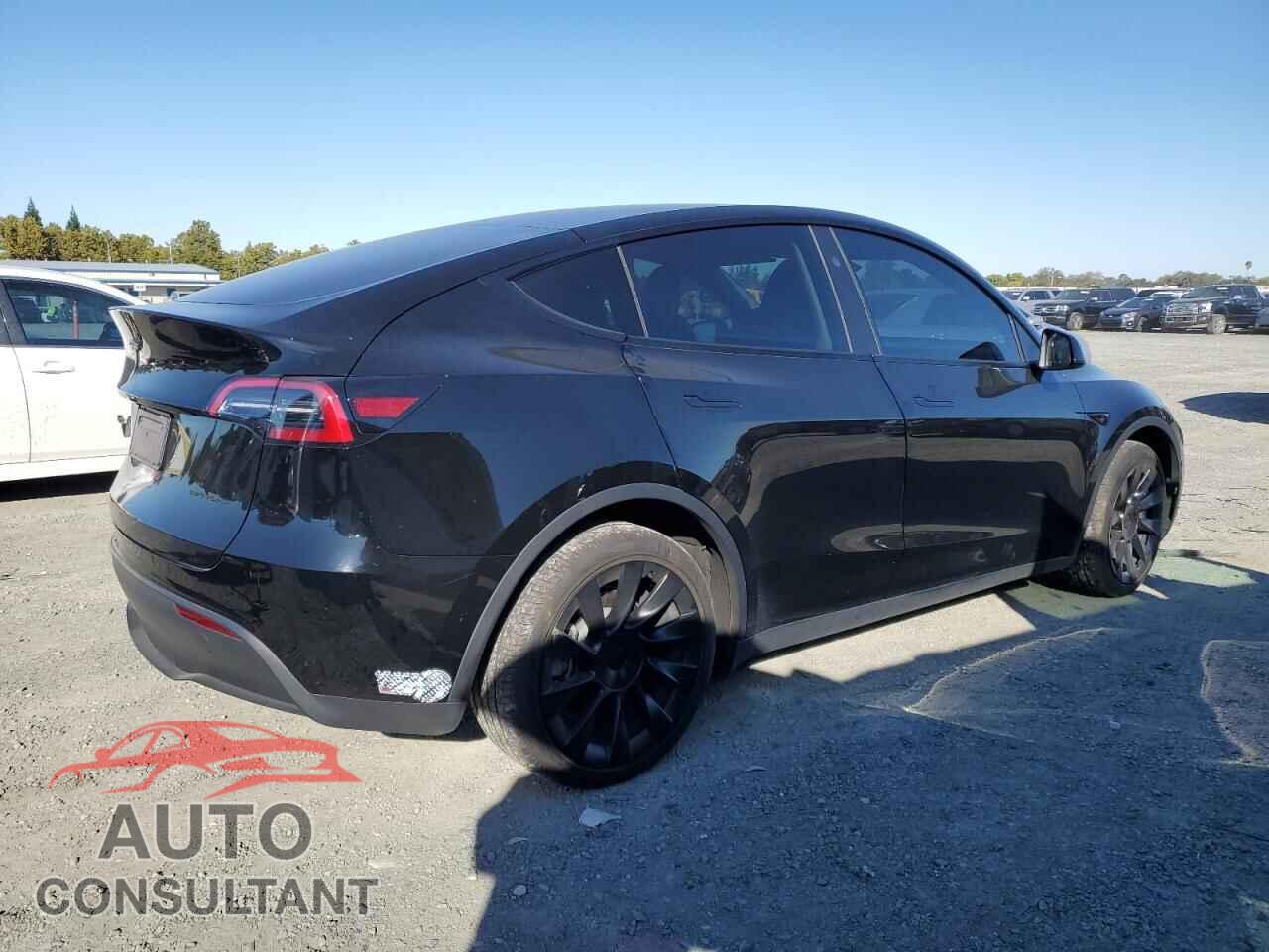 TESLA MODEL Y 2023 - 7SAYGDEE3PF907060