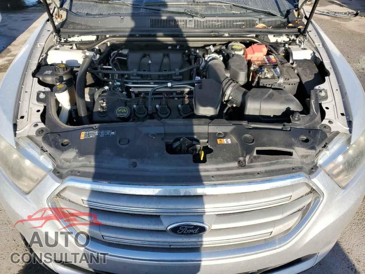 FORD TAURUS 2015 - 1FAHP2E88FG174221