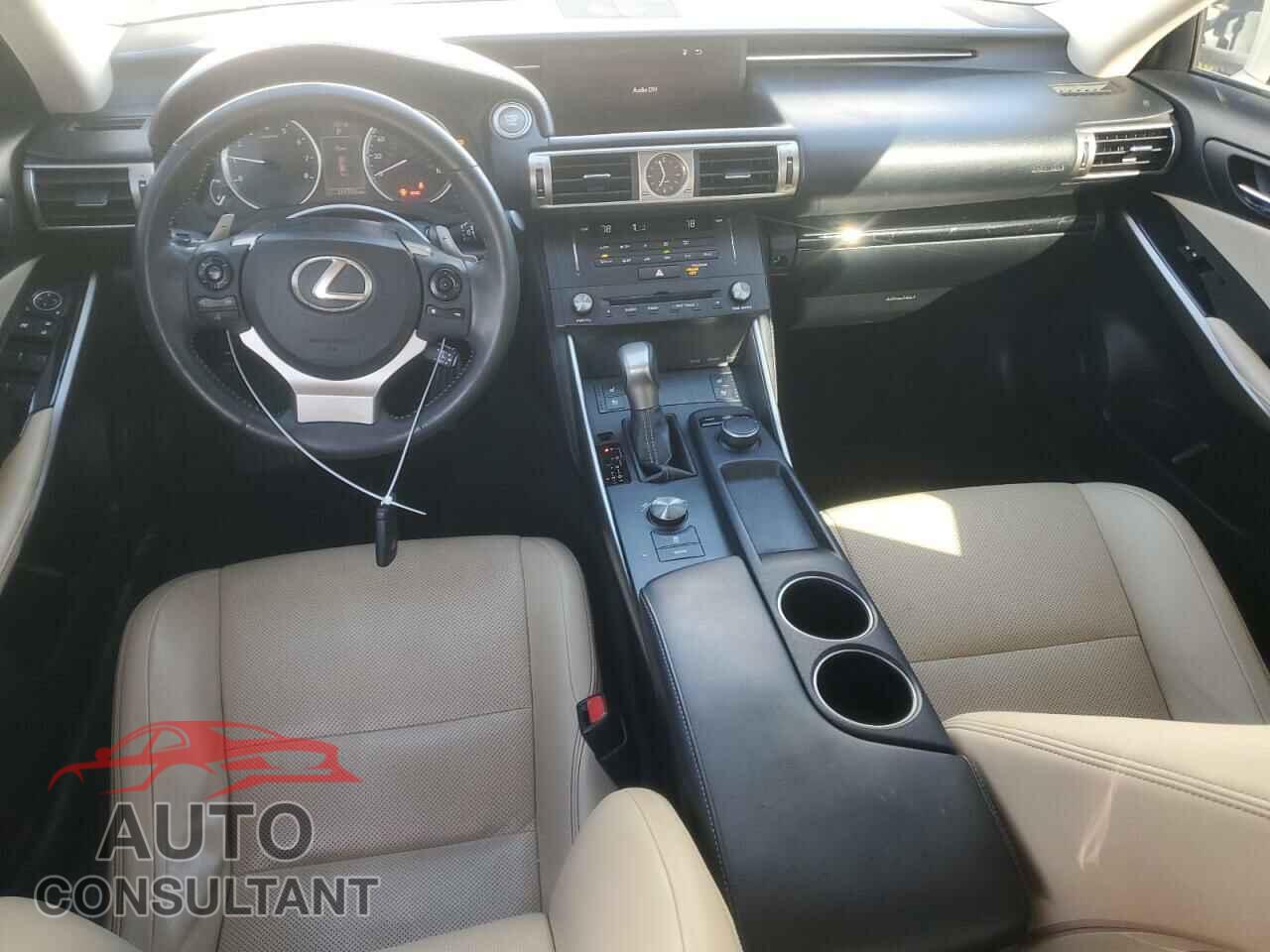 LEXUS IS 2015 - JTHCF1D22F5016188