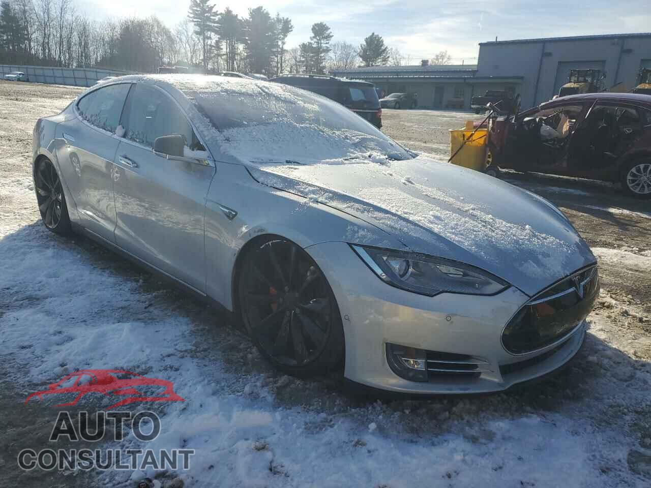 TESLA MODEL S 2014 - 5YJSA1H21EFP62585