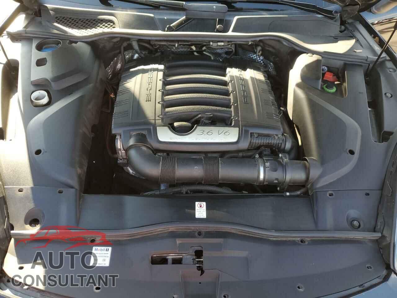 PORSCHE CAYENNE 2018 - WP1AA2A2XJKA04588