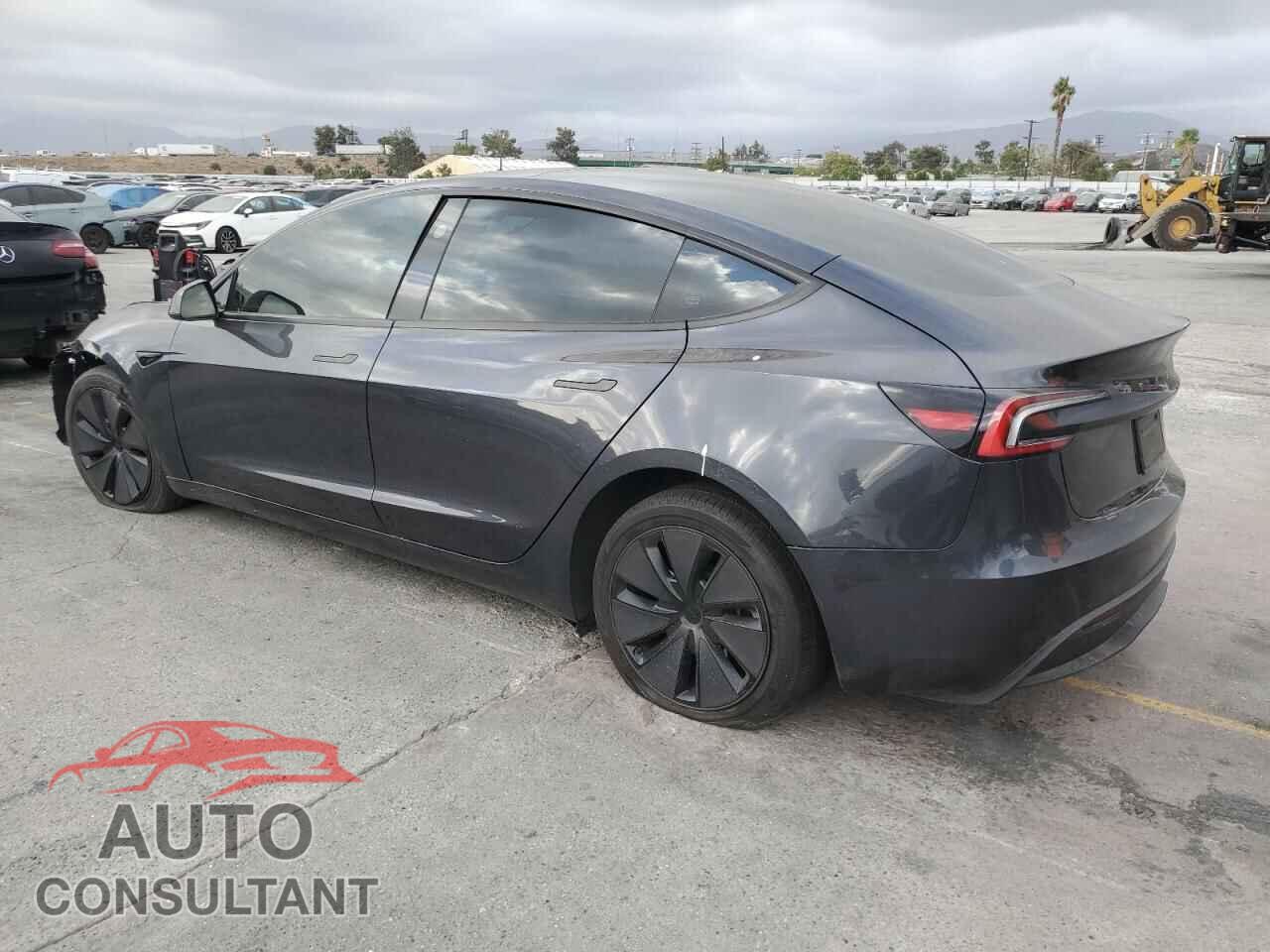 TESLA MODEL 3 2024 - 5YJ3E1EA3RF740971