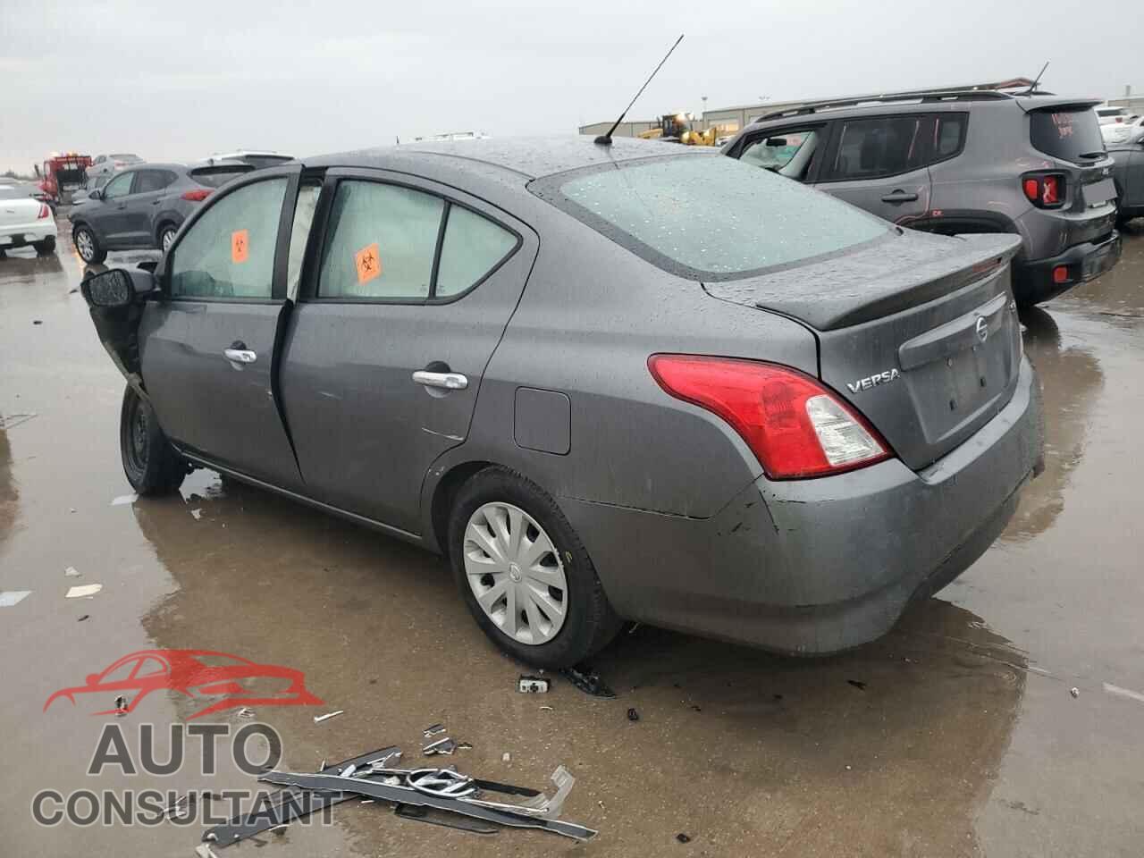 NISSAN VERSA 2017 - 3N1CN7APXHL839092