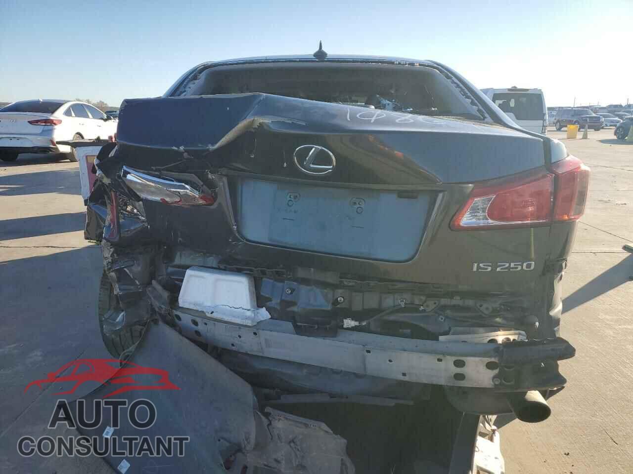 LEXUS IS 2011 - JTHBF5C24B5142275