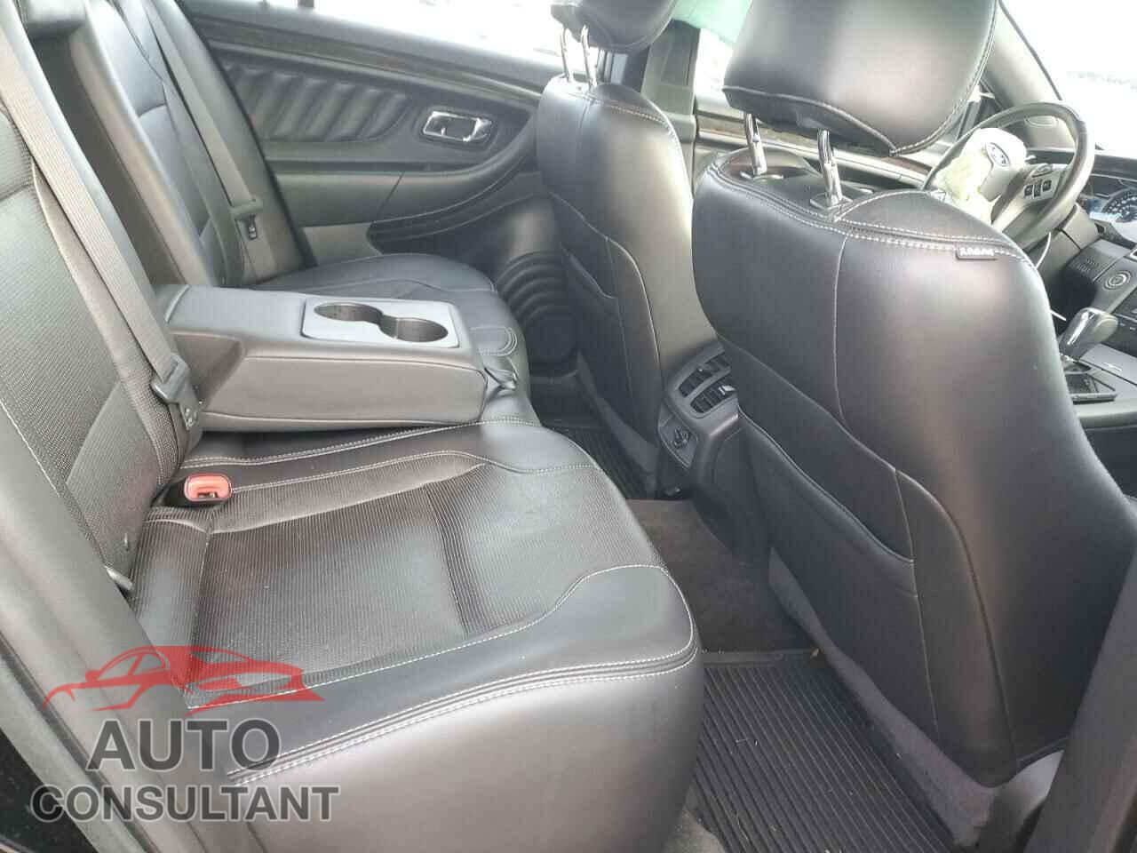 FORD TAURUS 2015 - 1FAHP2F86FG150000