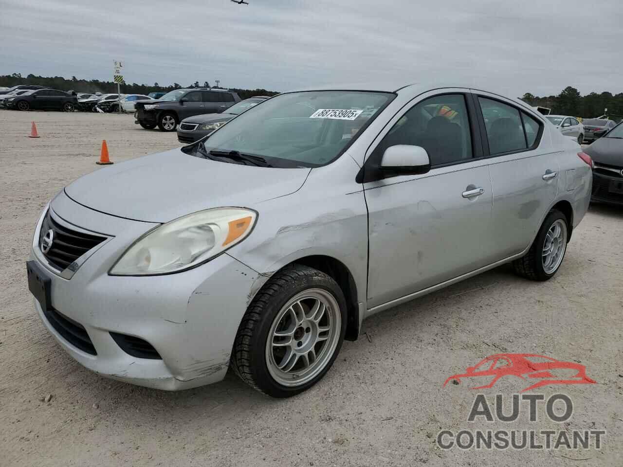 NISSAN VERSA 2013 - 3N1CN7AP4DL893661