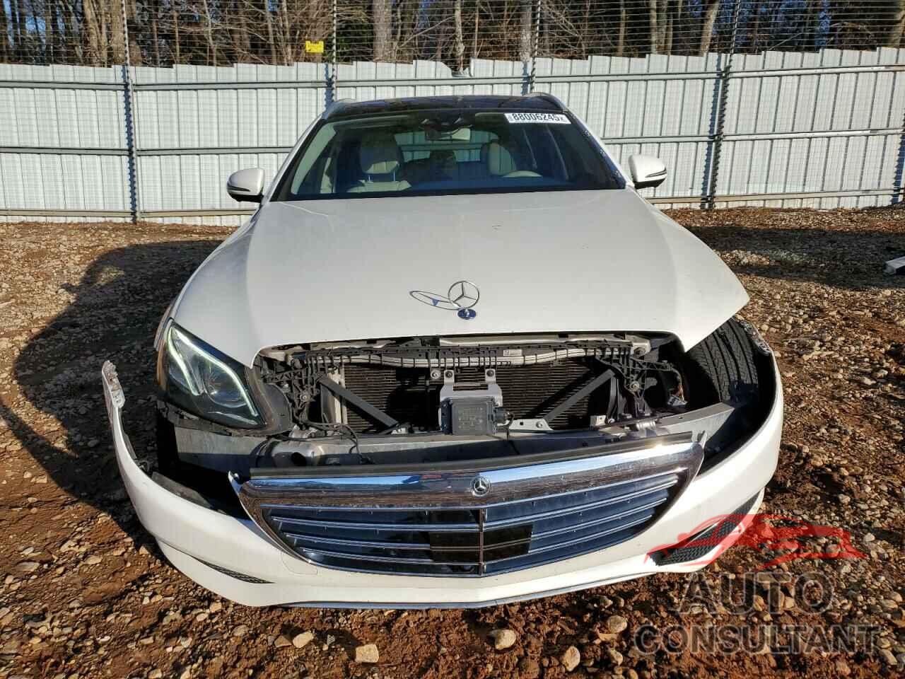 MERCEDES-BENZ E-CLASS 2020 - WDDZH6JB3LA751455