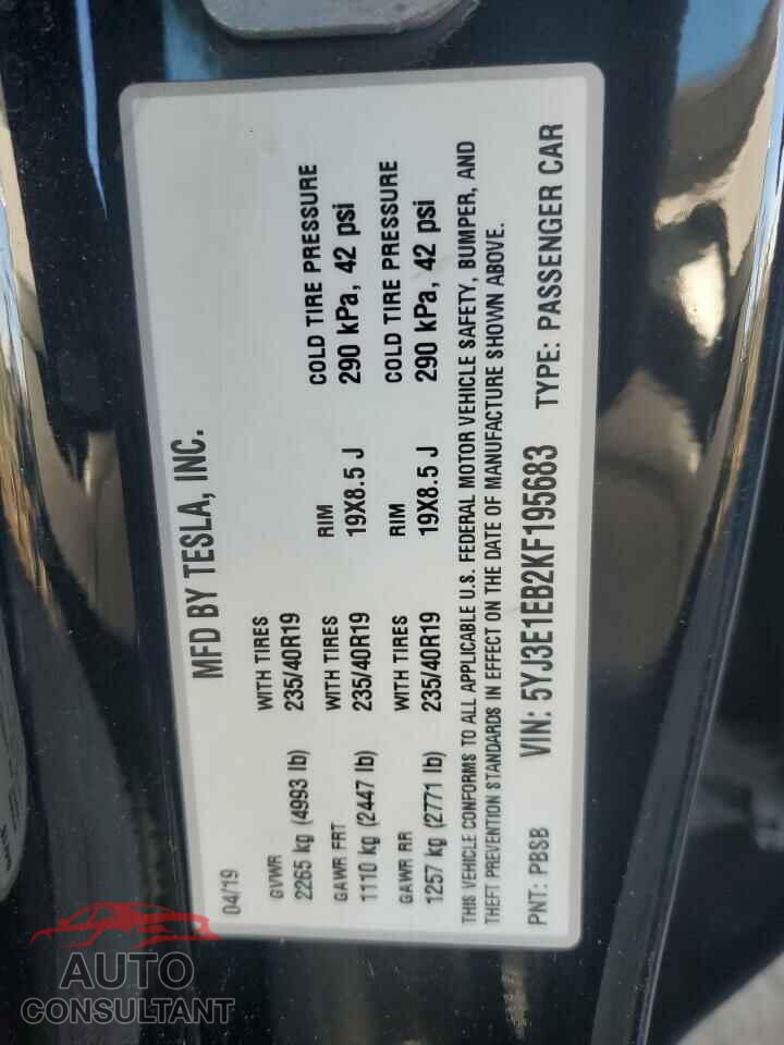 TESLA MODEL 3 2019 - 5YJ3E1EB2KF195683