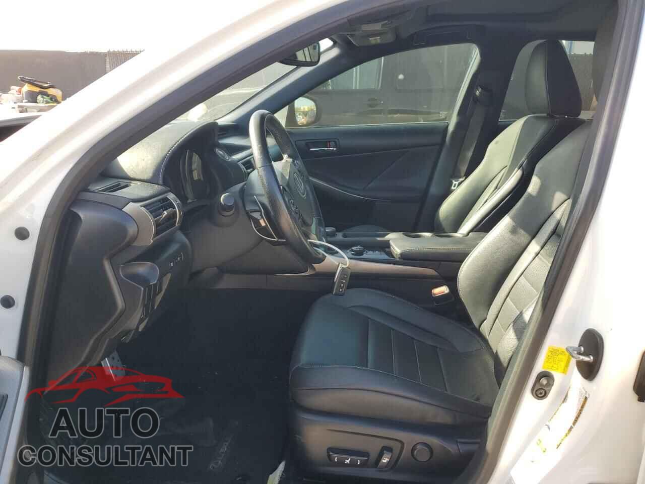LEXUS IS 2014 - JTHBF1D26E5031156