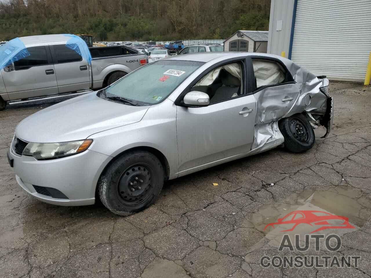 KIA FORTE 2010 - KNAFU4A29A5061841