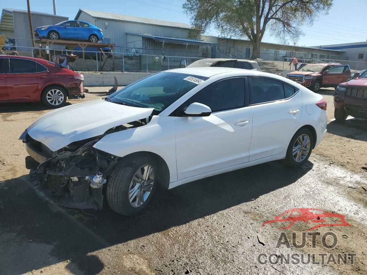 HYUNDAI ELANTRA 2019 - 5NPD84LF3KH463421