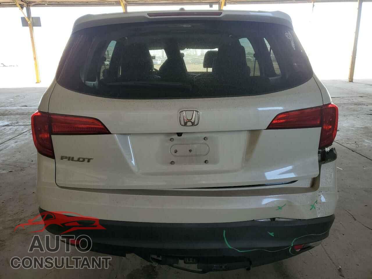 HONDA PILOT 2017 - 5FNYF5H57HB032939