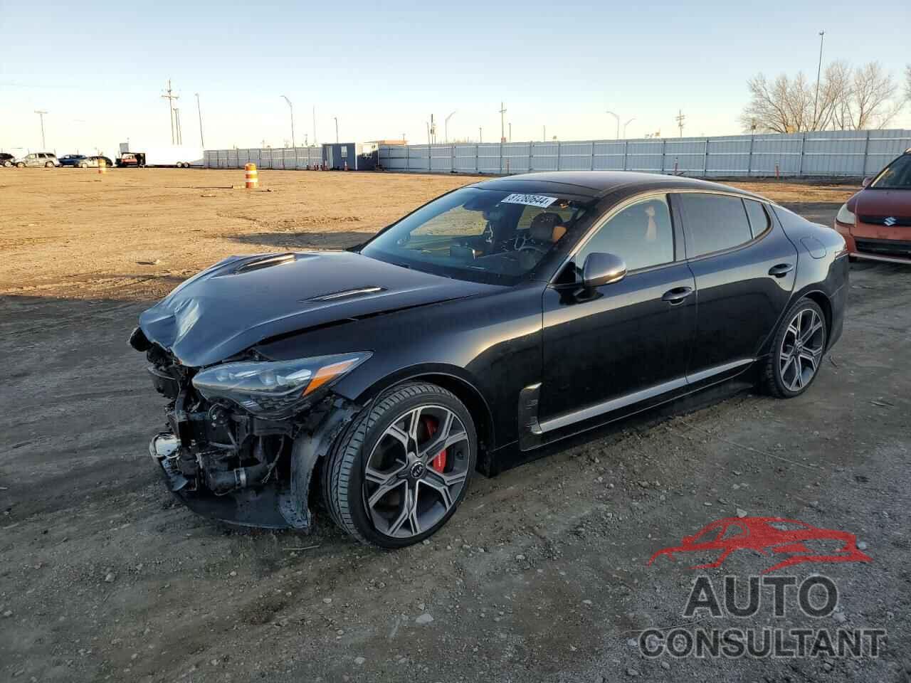 KIA STINGER 2018 - KNAE55LC1J6028346
